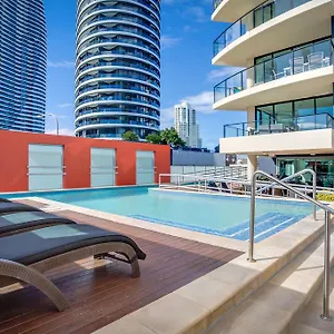 **** Aparthotel Mantra Broadbeach On The Park Australia