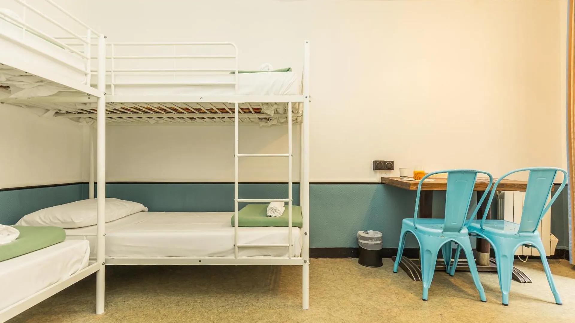 Young And Happy Latin Quarter By Hiphophostels París Hostal